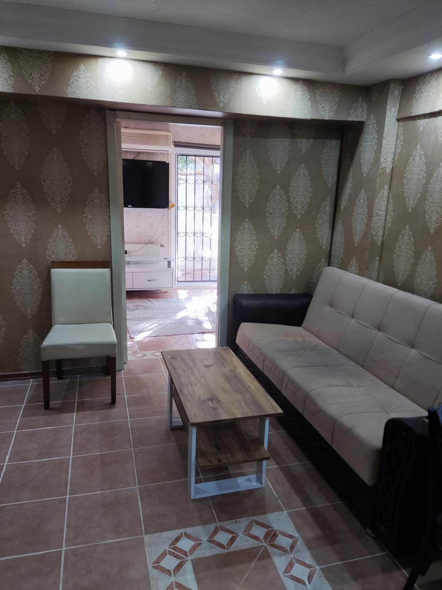 Mert Apartman * Istanboel